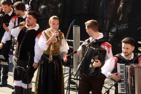 PUSTNI KARNEVAL PUSTOLETJE 98 FOTO LJUBO VUKELIČ